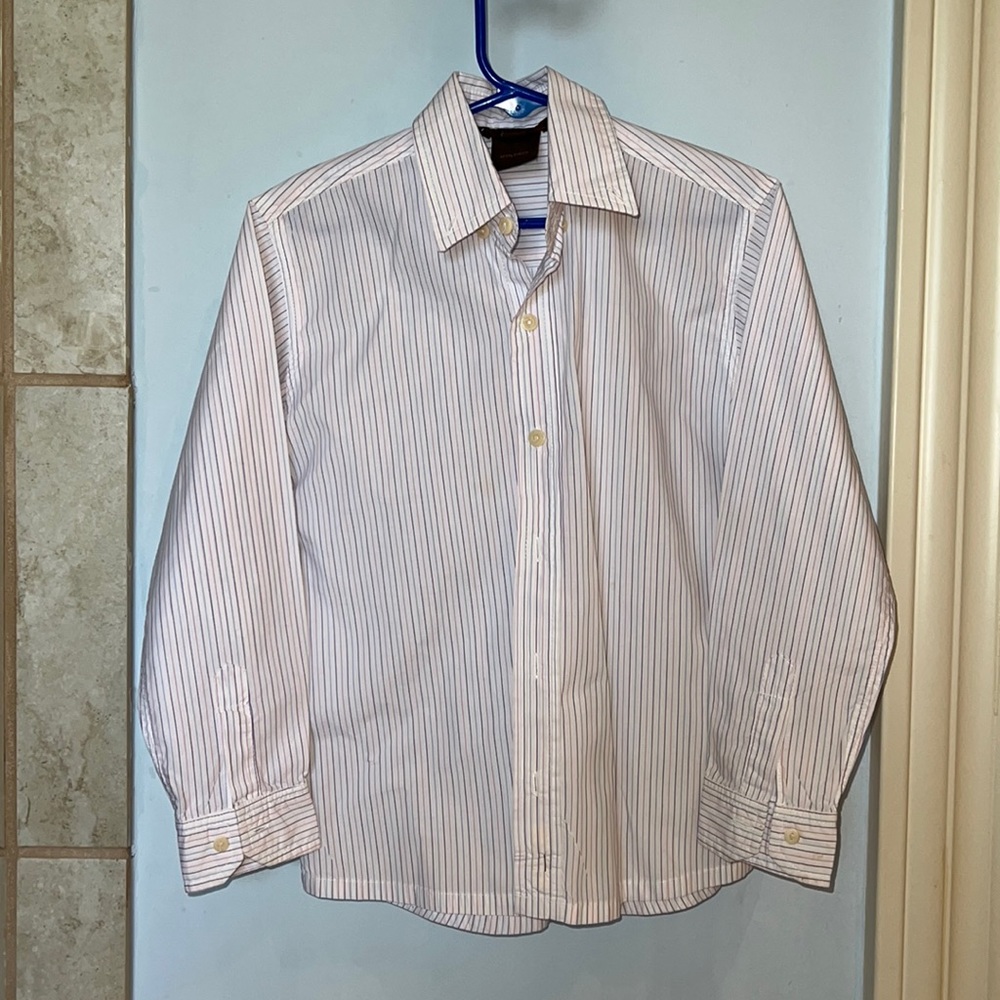 Le’on button down for boys, size 6.